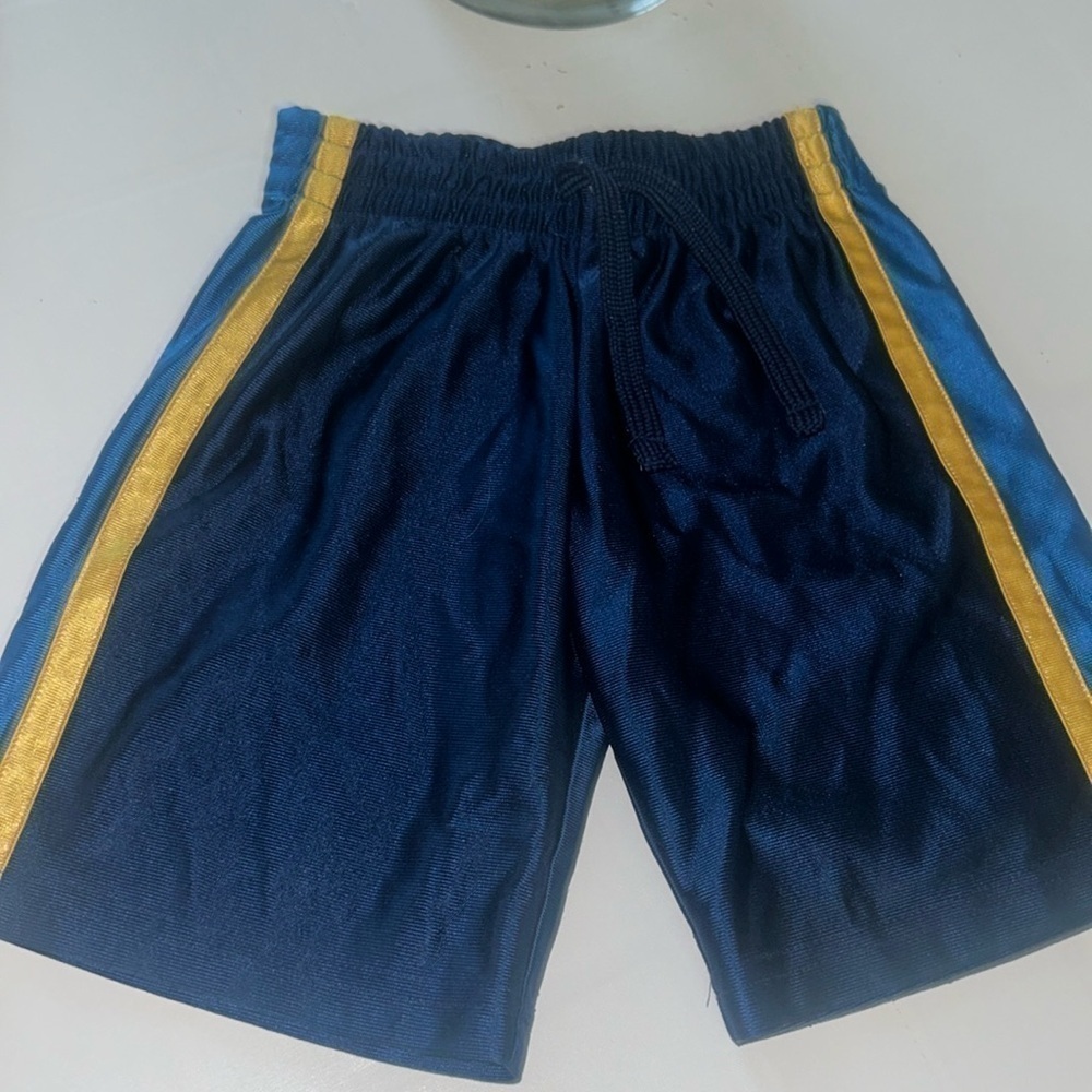 Gently used boys size 4 circle athletic shorts